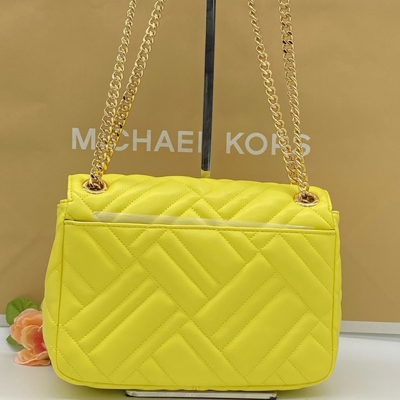 MICHAEL KORS PEYTON MEDIUM SHOULDER FLAP  SUNSHINE - Picture 3 of 14